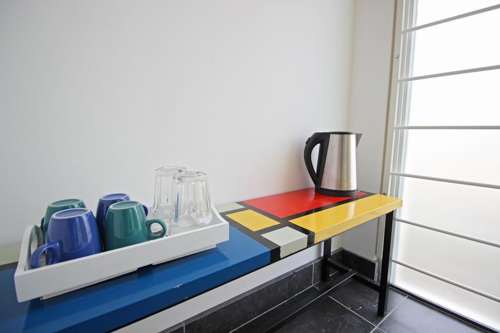 Ground Floor Canal Apartment Amsterdam Extérieur photo